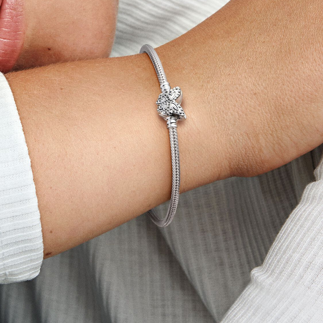 PANDORA Moments Butterfly Clasp Snake Chain Bracelet