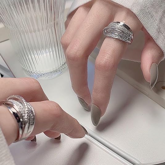 Rhinestone Geometric Ring for Women Vintage Style Open Finger Jewelry Platinum Color Elegant Design